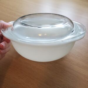 Vintage Pyrex 022 White Opal Casserole Dish With Lid